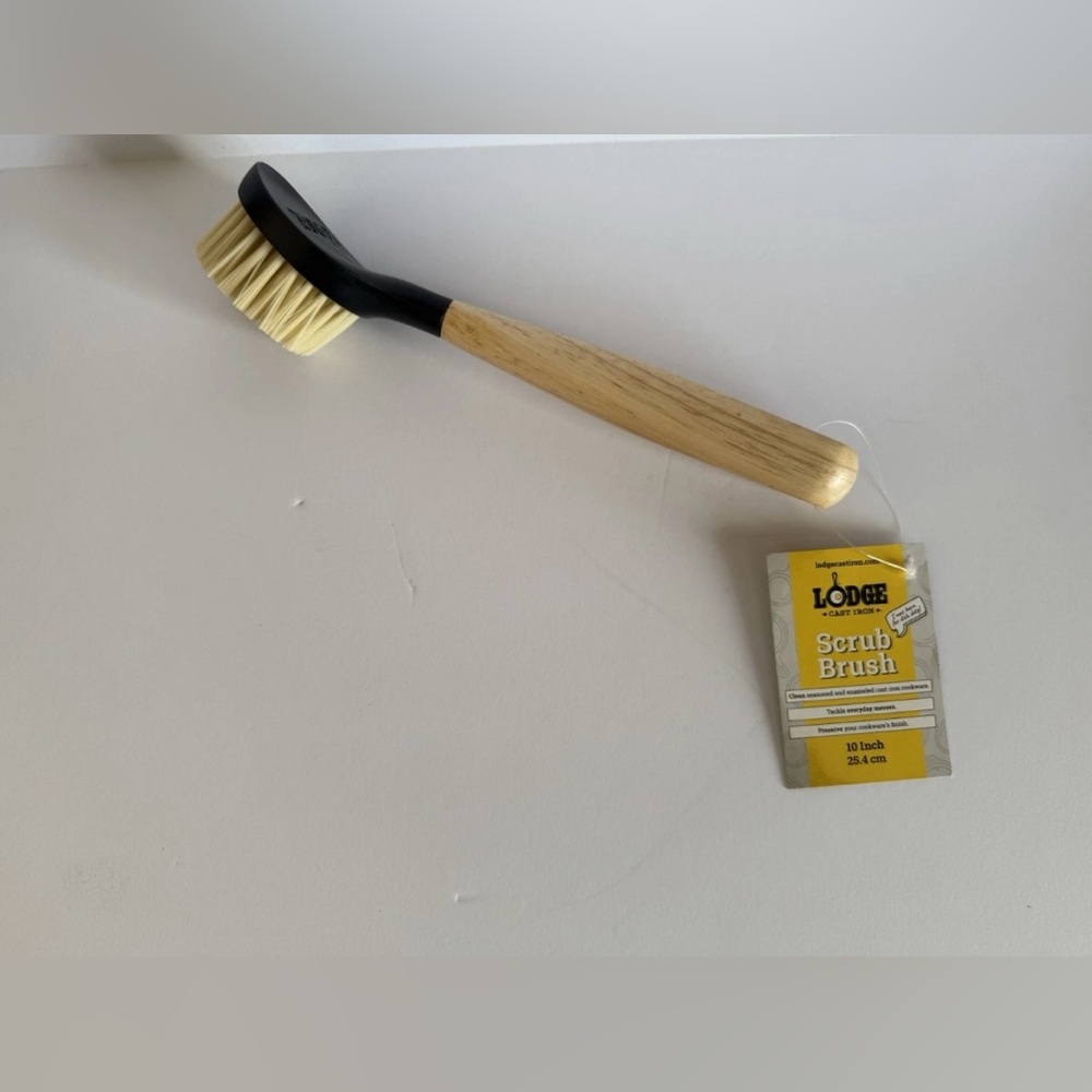 Lodge Cast Iron Scrub Brush 10 Inch (25.4 cm)